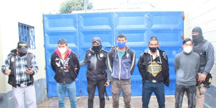 Capturan a familiares sindicados de abusar de una menor en Jalapa