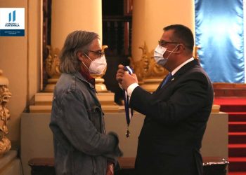 José Luis Perdomo recibe Premio Nacional de Literatura Miguel Ángel Asturias 2020