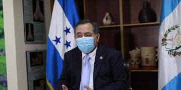 Presidente de Guatemala y Honduras abordarán el tema del bicentenario de Centroamérica