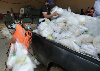 Cobán recibe más de 2 mil 400 raciones de alimentos