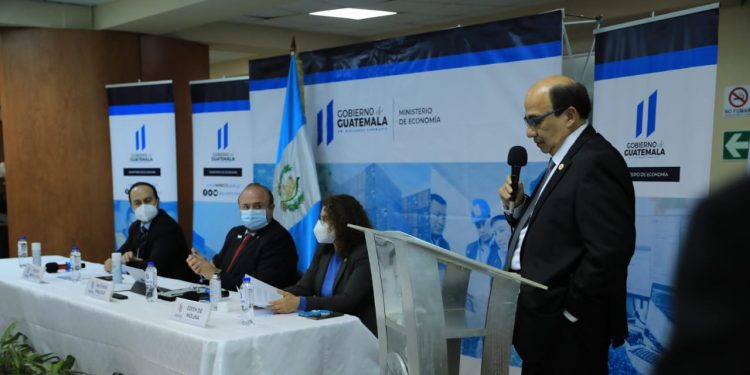 Encuentro de negocios con migrantes