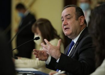 Presidente Giammattei lidera mesas de diálogo