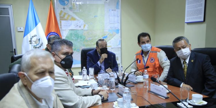 Presidente agradece colaboración tras el paso de la depresión tropical Eta