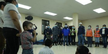 Presidente llega a Izabal y supervisa atención a los afectados por la depresión tropical Eta