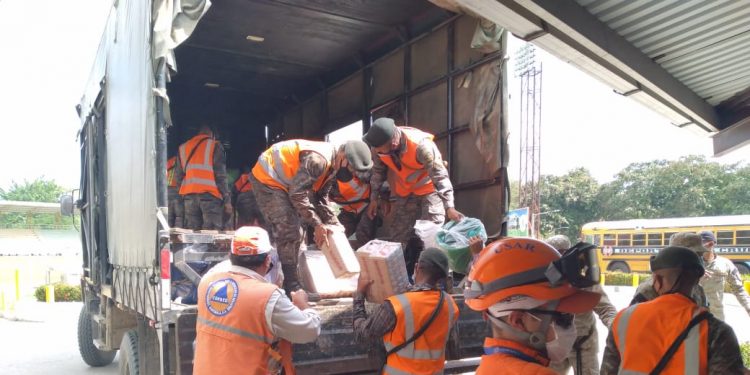 Distribuyen 30 mil cajas de alimentos donadas por El Salvador