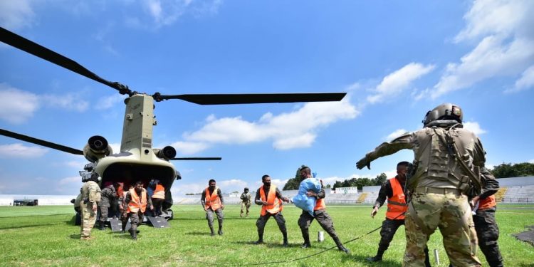 Alimentos llegan a población afectada de Huehuetenango