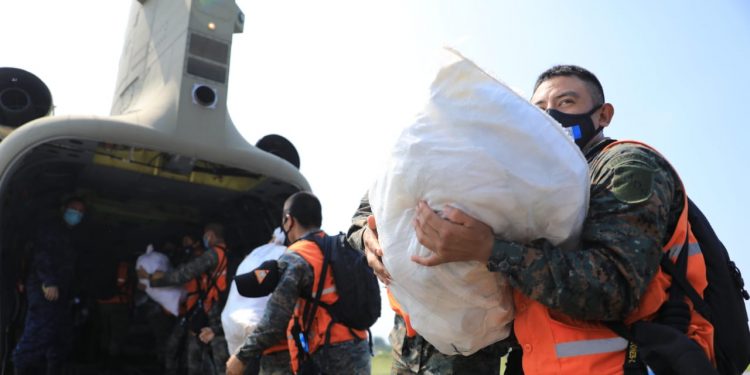 Más de 500 mil libras de alimentos fueron enviados a damnificados