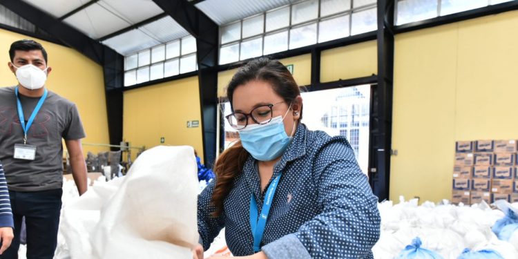 Culminan embalaje de 50 mil bolsas de alimentos