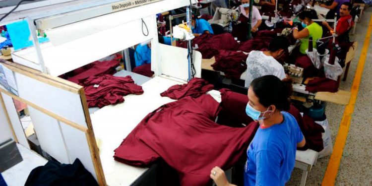 Presidente Arévalo impulsará a 200 mil graduandos del programa de capacitación y formación para el trabajo. / Foto: Archivo.