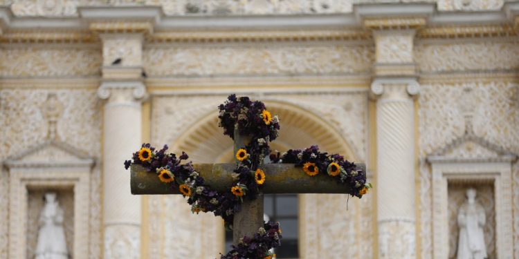 festival-flores-antigua