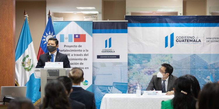 Inauguran segundo ciclo de programa de incubación de emprendimientos