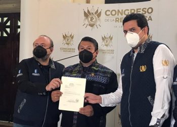 Presentan iniciativa de ley para apoyar al sector turístico y artistas nacionales