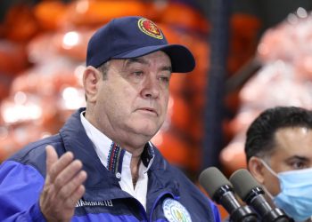 Presidente Giammattei llama a evitar noticias falsas