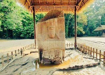 Sitios turísticos permanecen cerrados por depresión Eta