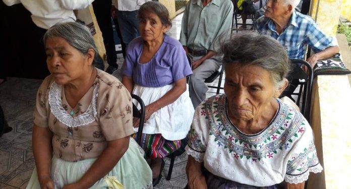 Gobierno atiende a más de cinco mil adultos mayores durante 2020