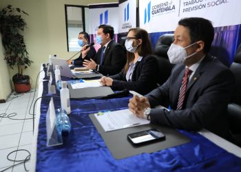 Autoridades del Ministerio de Trabajo y Previsión Social