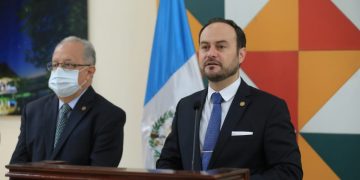 Canciller guatemalteco viaja a Estados Unidos