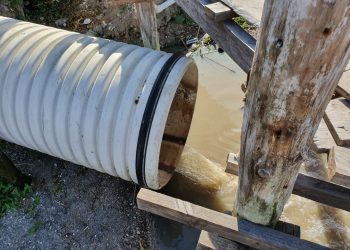 Verifican denuncia por contaminación del lago de Atitlán