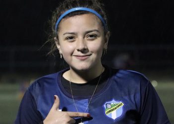 Futbolista Sharon Santa Cruz