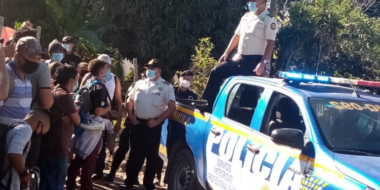 Remiten a migración a 200 hondureños por ingreso irregular