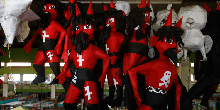 Ministro de Ambiente hace llamado a celebrar responsablemente la “quema del diablo”