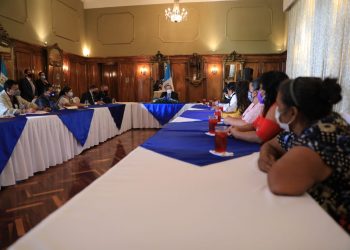 Presidente reafirma apoyo al comercio informal