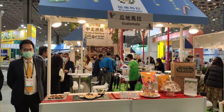 Exhiben productos guatemaltecos en Feria Internacional de Taipéi