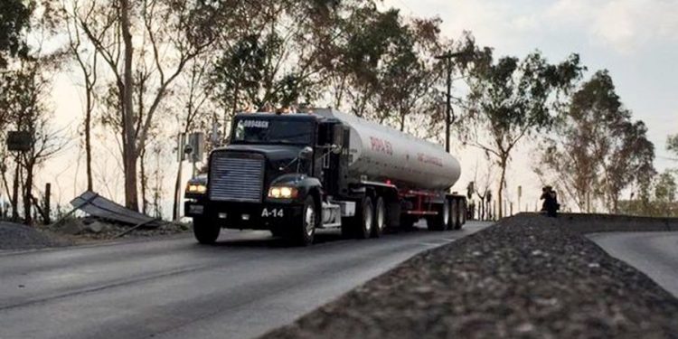 Restringen circulación de transporte de carga durante fin de año