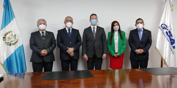 Juramentan a nuevos integrantes del Directorio de la SAT