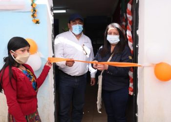 Entregan proyectos de agua y saneamiento escolar en Totonicapán