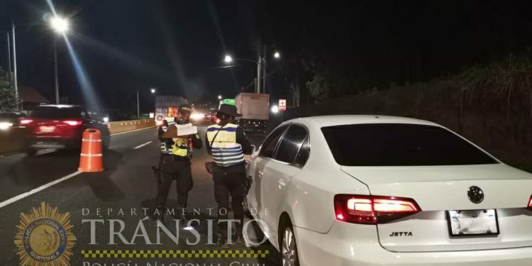 Tránsito de la PNC lanza campaña de prevención para las fiestas de fin de año