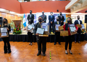 Instituto Guatemalteco de Turismo otorga sello de bioseguridad a 33 restaurantes