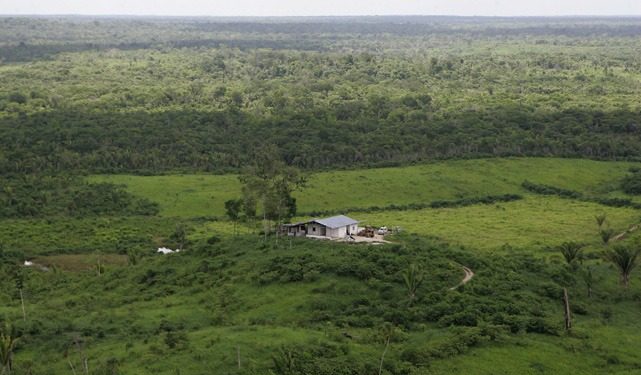 Ejército detecta aeronave que sobrevolaba sin autorización en Petén