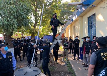 Localizan antenas receptoras de señal telefónica en cárcel El Infiernito