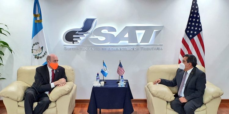 sat-embajada-eeuu