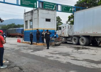 Control fronterizo ante caravana de migrantes