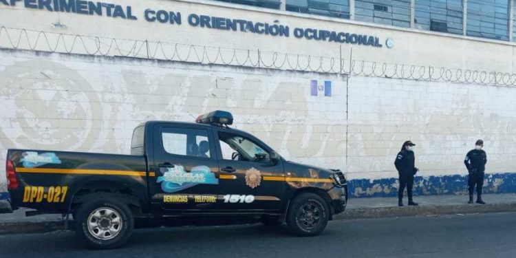 Comienza planificación de programa Escuelas Seguras