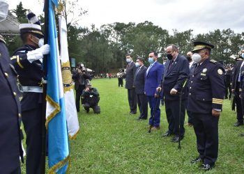 Policía Nacional Civil gradúa a 395 elementos en diferentes especialidades