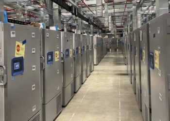 Guatemala se prepara con congeladores para almacenar diferentes vacunas contra el COVID-19