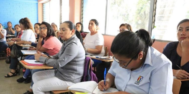 SBS impartirá taller virtual para niñeras de centros públicos y privados