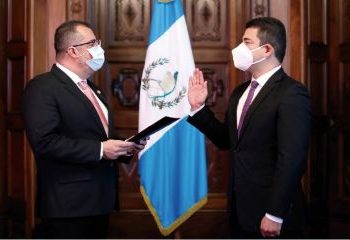 Juramentan a Cristhian Calderón como viceministro de Cultura