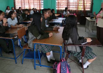 Emiten normativa para determinar proceso de oposición para nombramientos de docentes de educación media
