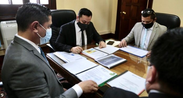 Mingob presenta estrategia para seguir atendiendo la conflictividad social