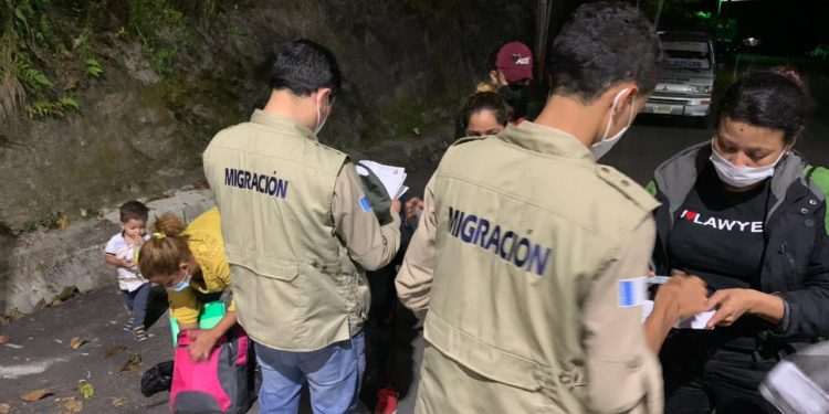 Cuáles son los documentos a presentar para una migración regular