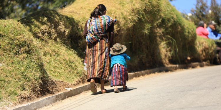 El plan piloto del Sistema Nacional de Protección Social (SNPS) fue puesto en marcha para identificar unos 20 mil hogares./Foto: Archivo.