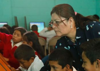 Gobierno prevé crear 11 mil nuevas plazas para maestros