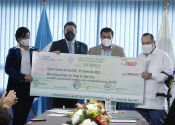 Puerto Santo Tomás de Castilla entrega utilidades al Gobierno de Guatemala