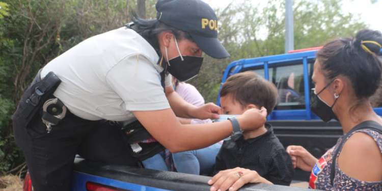 Remiten a Migración a más de mil 500 personas