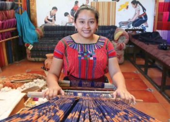 Capacitan a más de 3 mil jóvenes sobre derechos de los pueblos indígenas