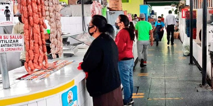 Mercados municipales estarán cerrados durante el Vienes Santo./Foto: Archivo.
